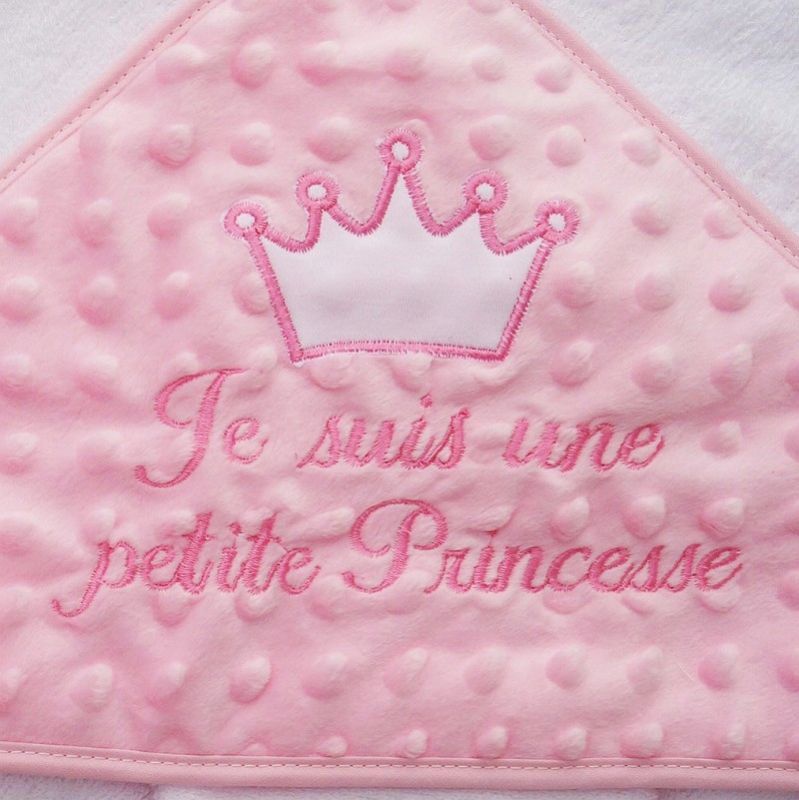 Sortie de Bain Brodée "Je Suis une Petite Princesse"