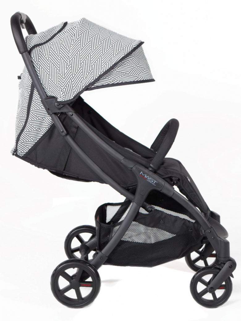 Poussette compacte M2 Optical Mast swiss design
