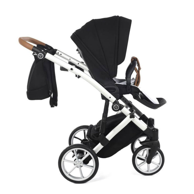 Poussette Junama Space Noir - Mode Bébé Claye