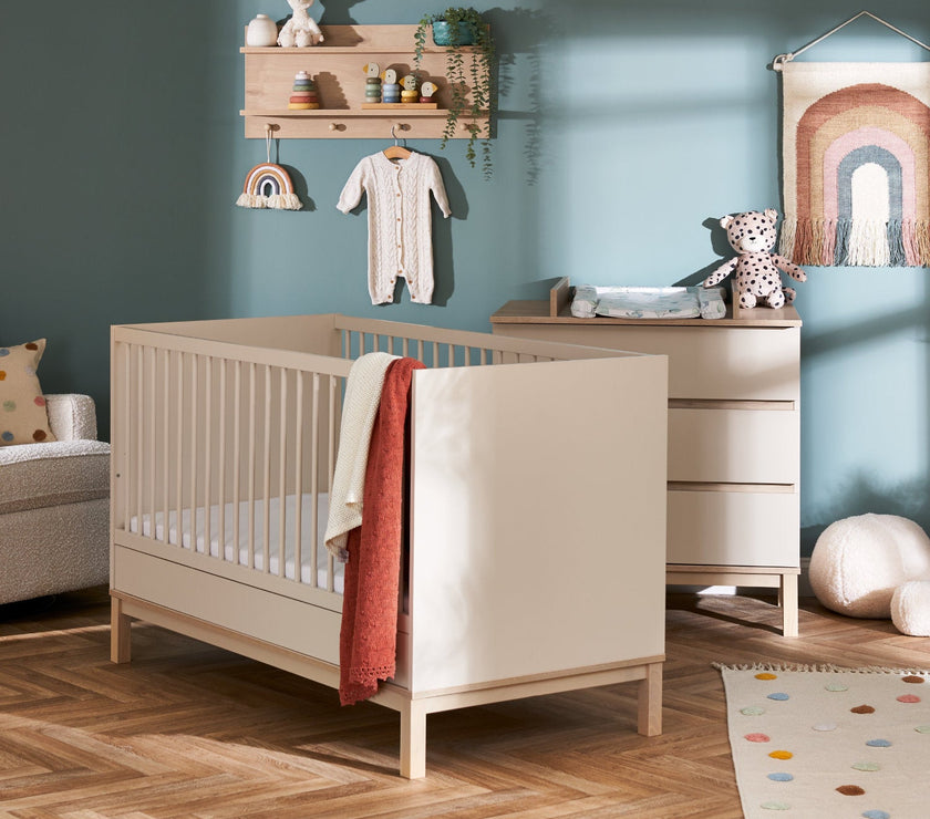 Chambre Duo Astrid - Lit 70x140cm + Commode 3 Tiroires - Satin - Mode Bébé Claye