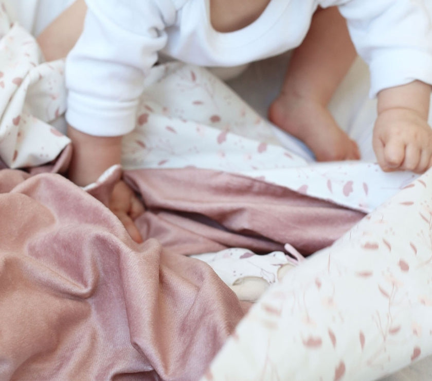 Couverture bébé fille - Fleurs Rose et Lili - Mode Bébé Claye