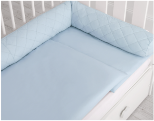 Réducteur de lit bébé matelassé 2 en 1 - Bleu Mode Bébé CO518 : Magasin de  puériculture et jouets de naissance : poussette et landau , cadeau de  naissance